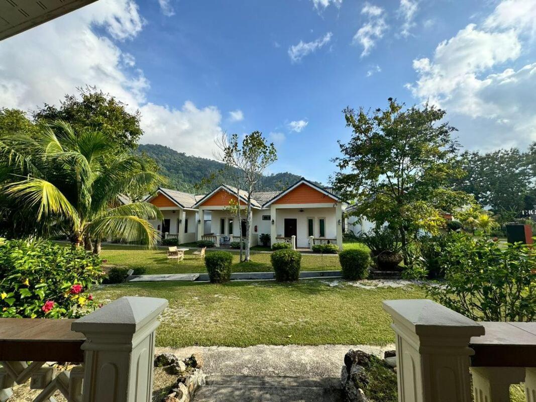 Tc Garden Resort Kuah Exterior photo