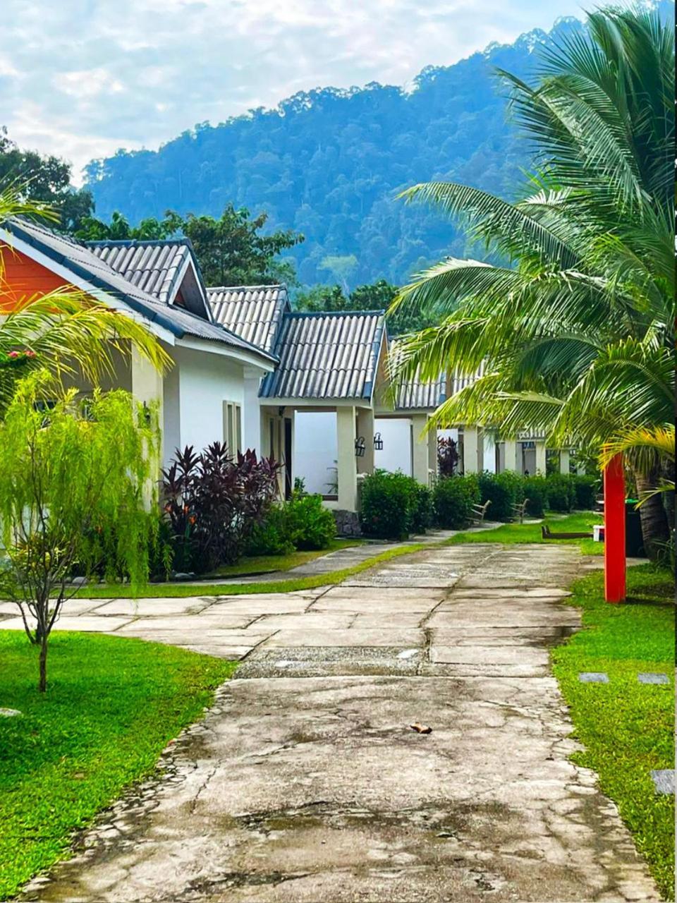 Tc Garden Resort Kuah Exterior photo
